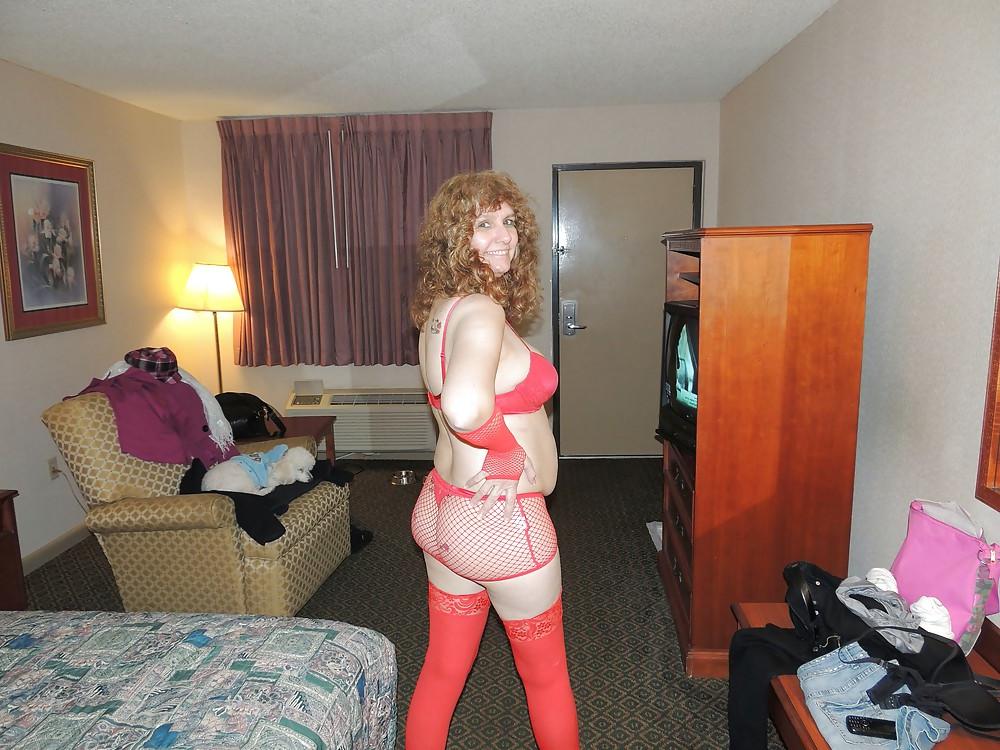 25P Wife in red