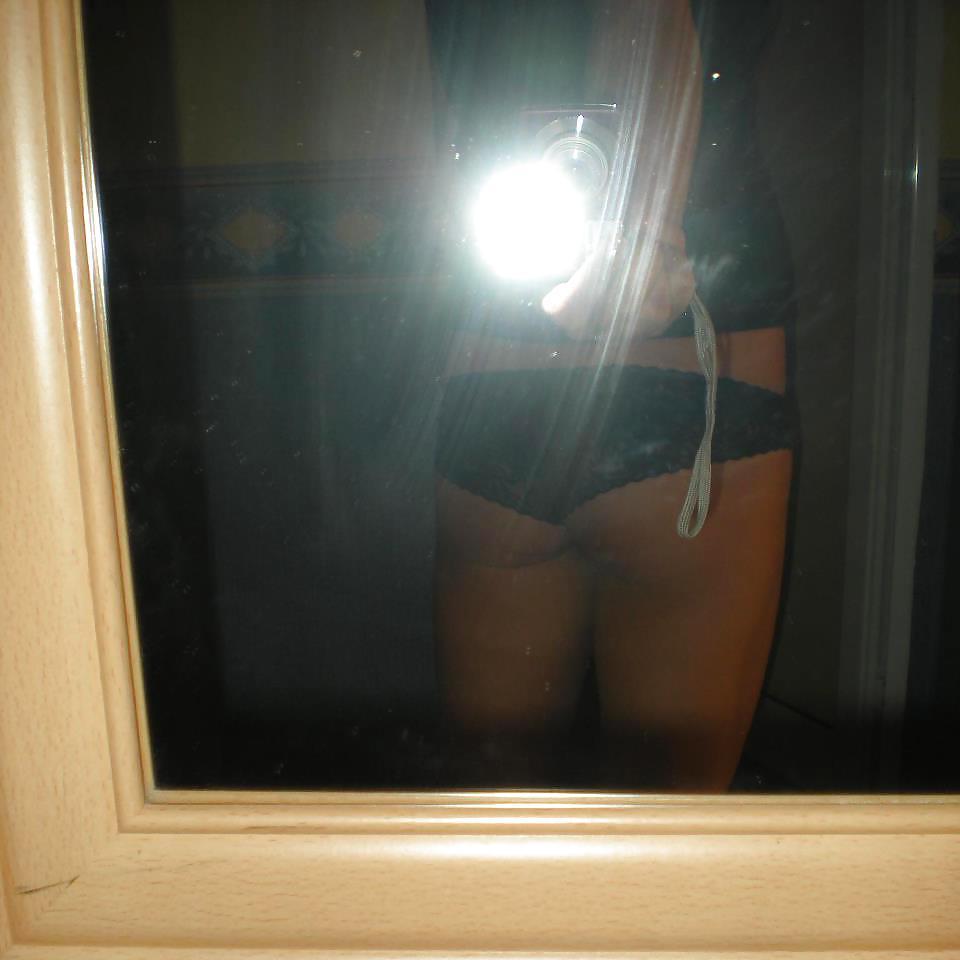 25P Bulgarian amateur girls ass pt.4