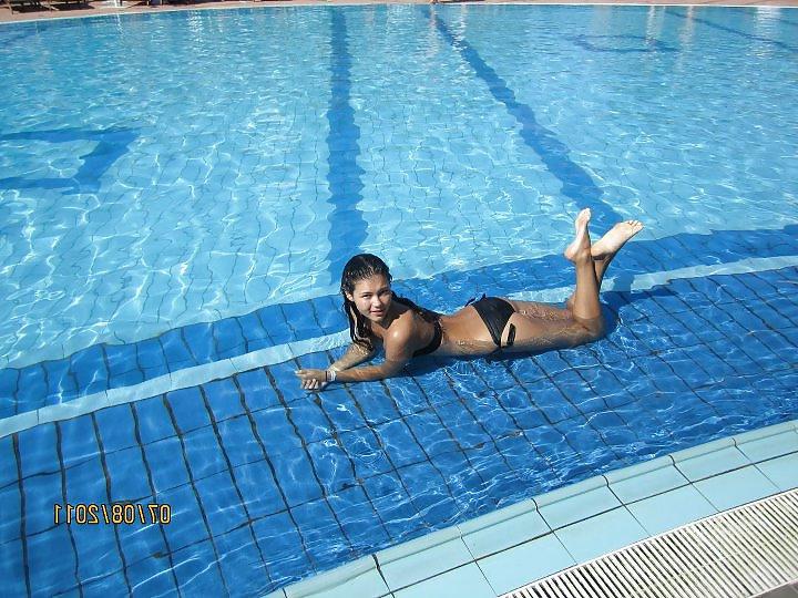 25P Bulgarian amateur girls ass pt.4