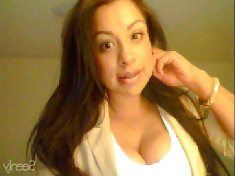 14P Sexy latina