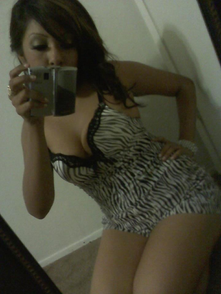 14P Sexy latina