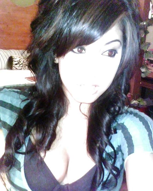 22P Cute latina with perfect nipples
