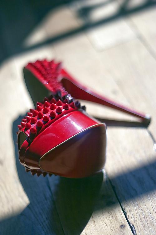 25P Fishnet And High Heels