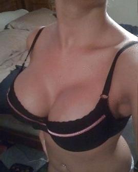 12P Fishnet milf