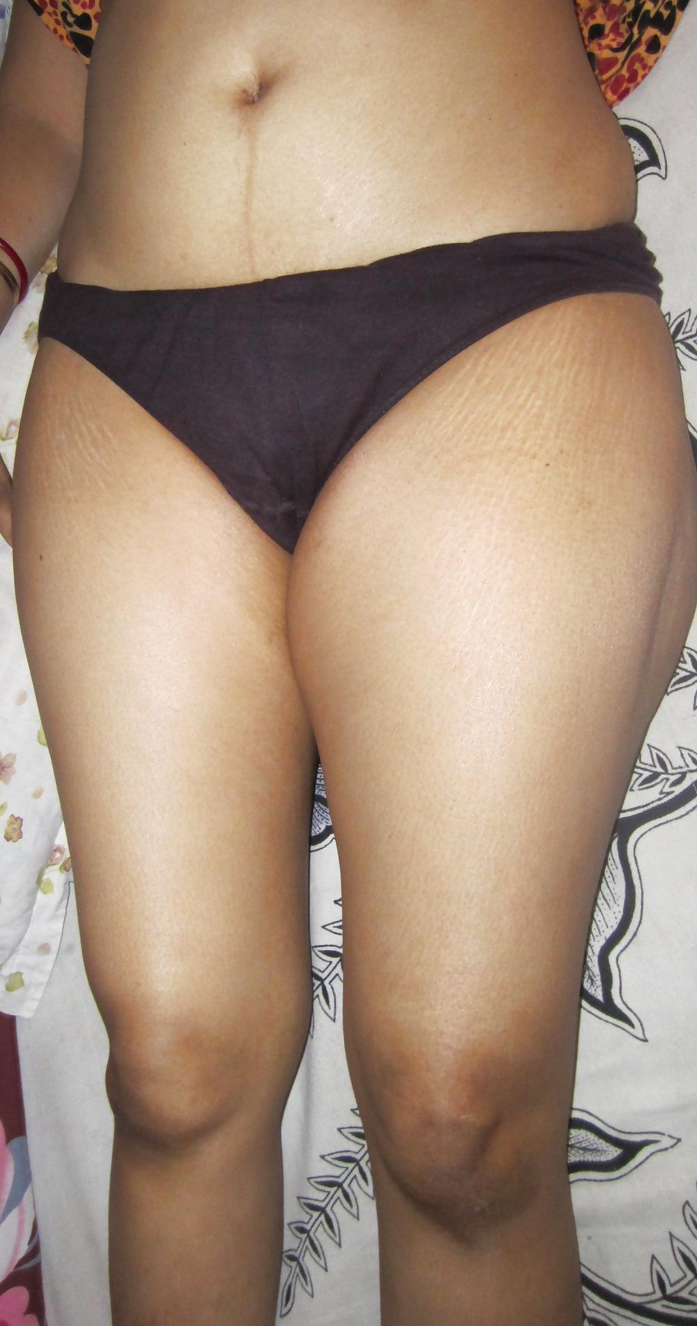 12P Housewife - massage & Sex