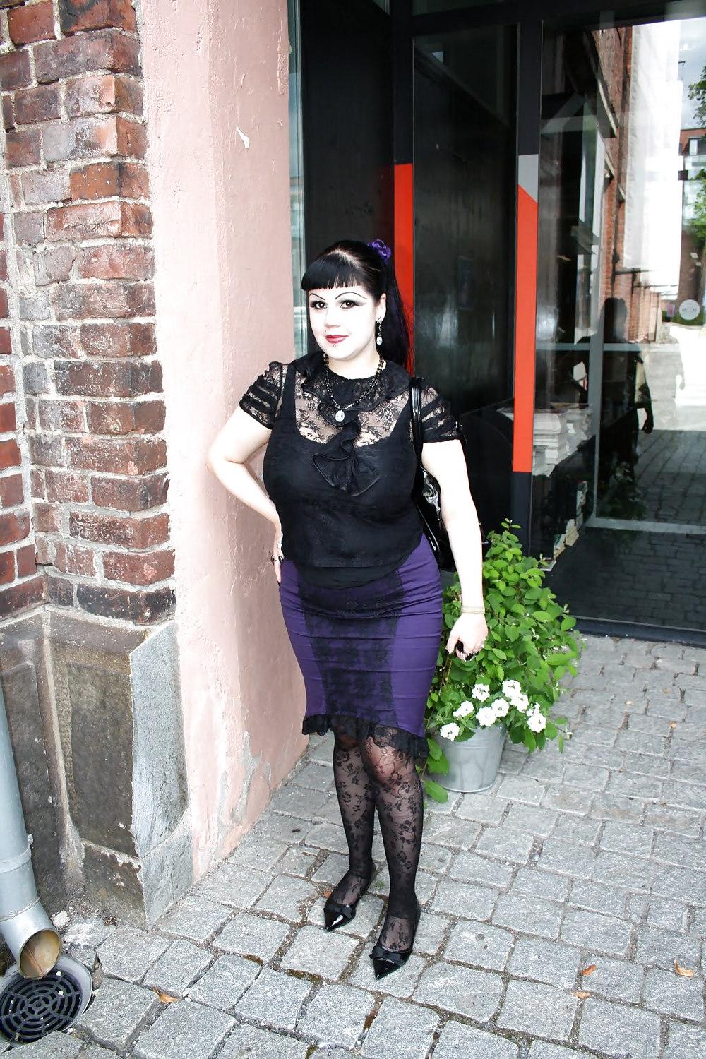 25P Finnish blog girl