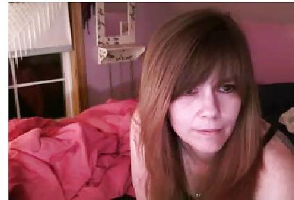 25P Mature Wife Webcam Pics