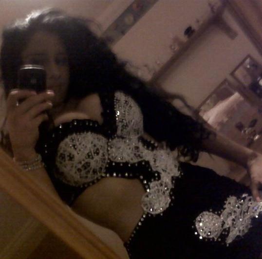 25P Love wanking to pics of people I know 