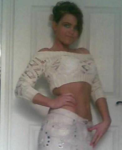 25P Love wanking to pics of people I know 