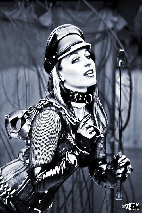 25P Femdom
