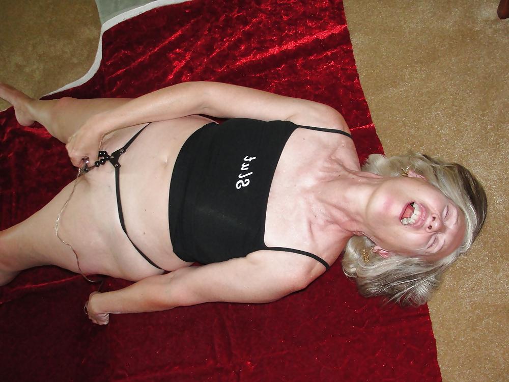 23P Wet & ready pussy
