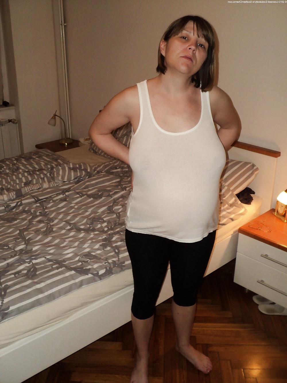 9P Slutwife Sonya - Preggo femdom foot domination