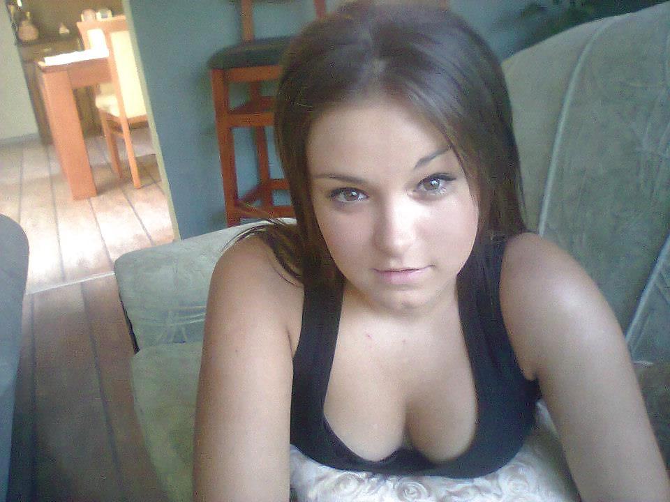 25P Bulgarian amateur girls tits pt.2