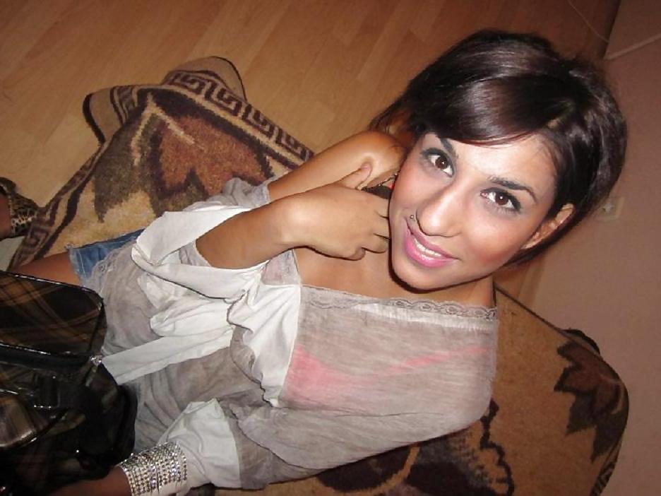 23P Bulgarian girl: Sofija