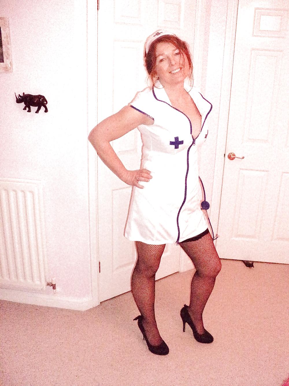 18P Hot UK MILF Nurse