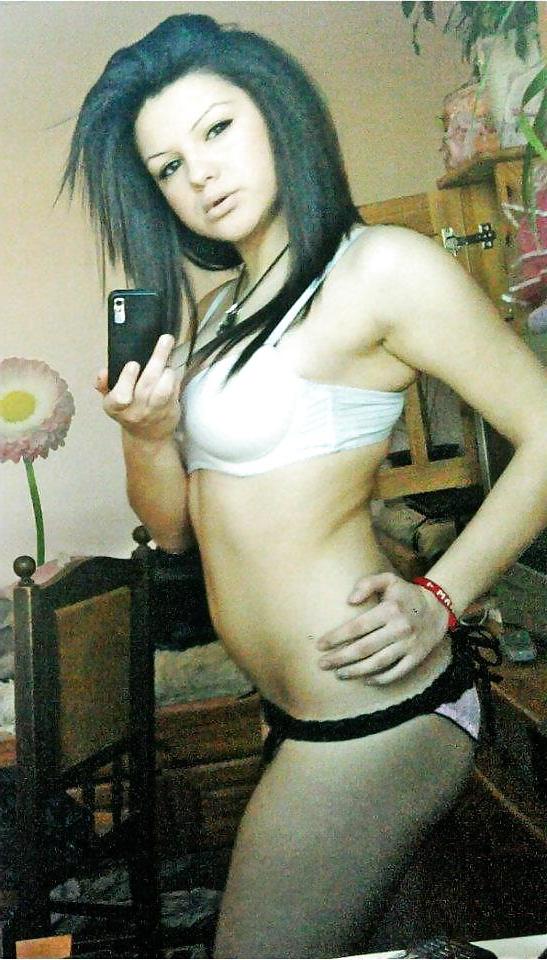 25P Bulgarian amateur girls tits pt.5