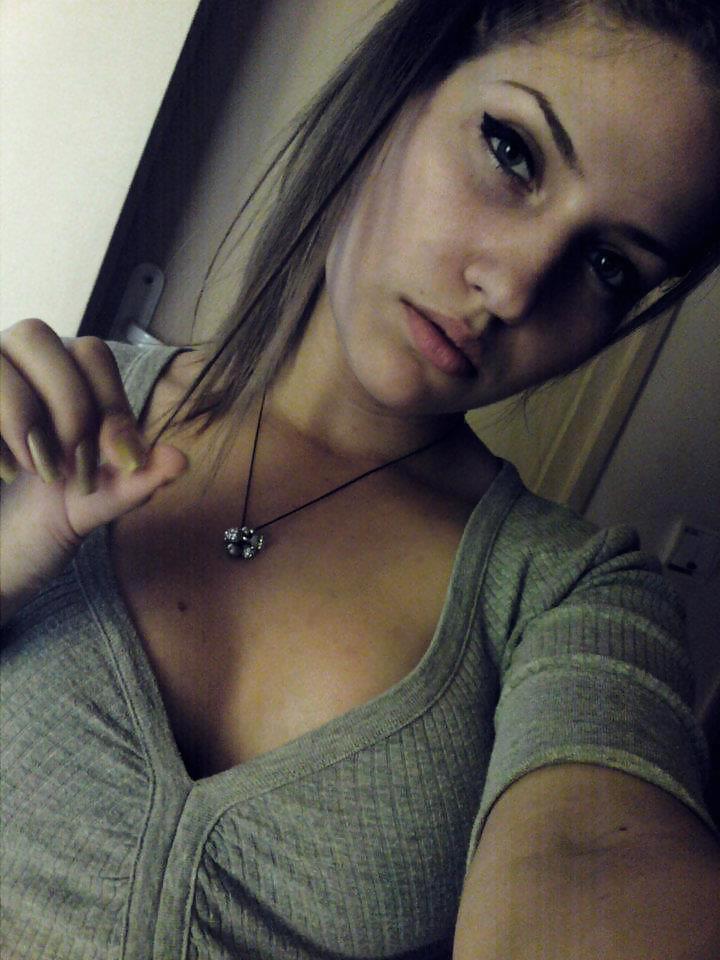 25P Bulgarian amateur girls tits pt.5