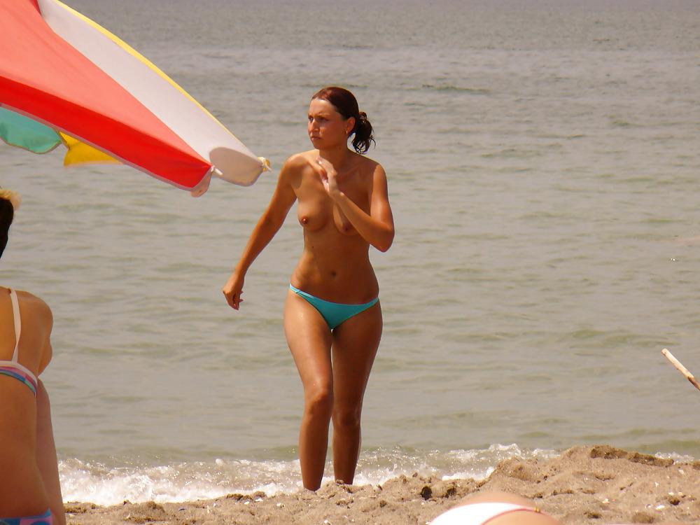 12P Bulgarian girl  from Burgas (black sea)