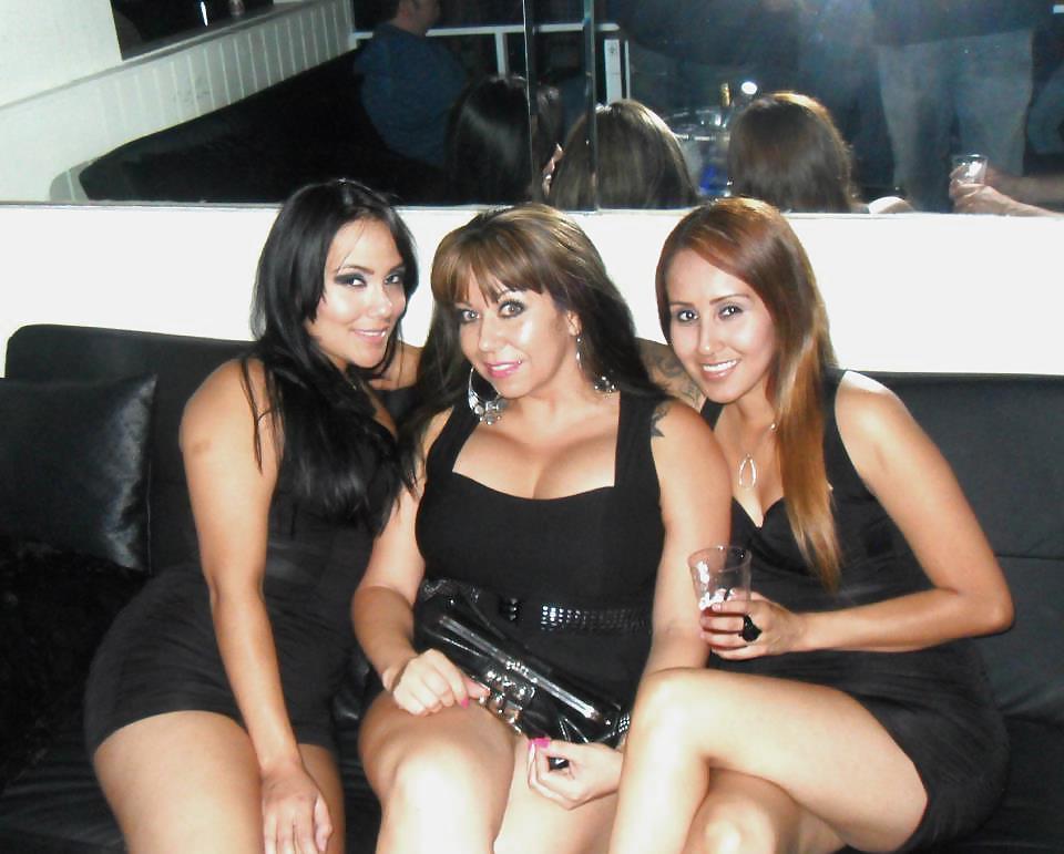 22P Stunning latina milf