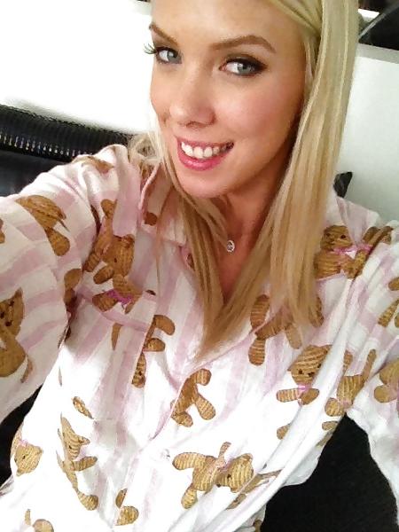 25P Hot Blond teen Bibi Jones