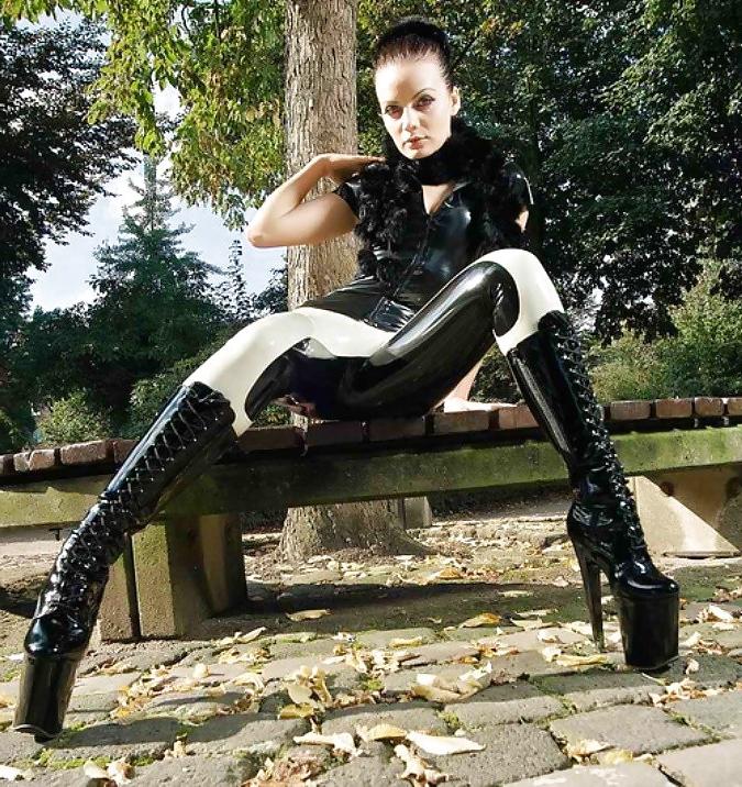25P Latex solo 1 (OL)