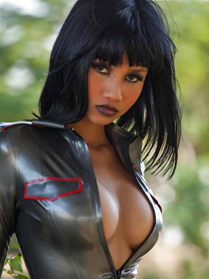 25P Latex solo 1 (OL)