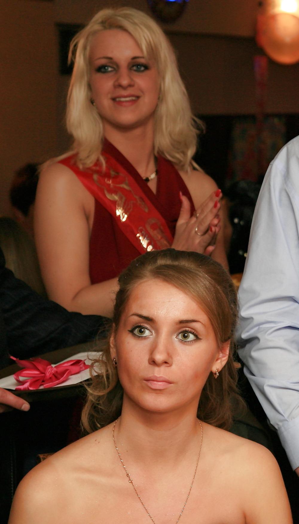 25P The girls are dressed for wedding