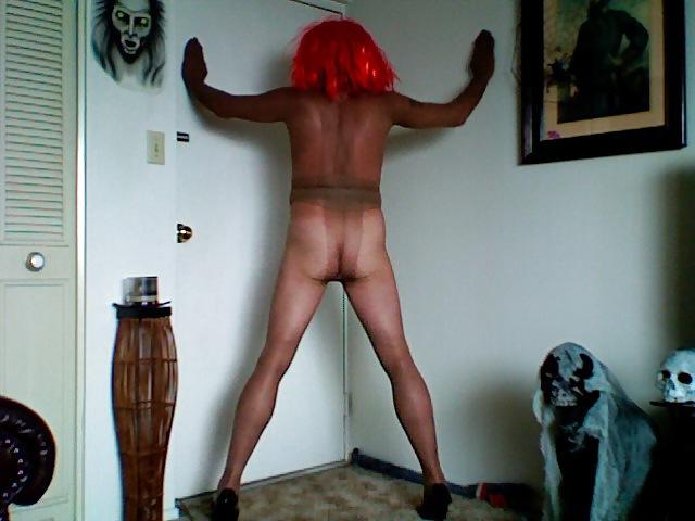 14P Ph encased clown
