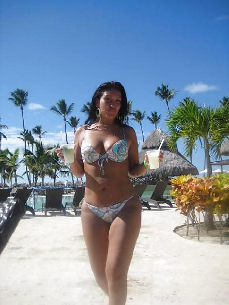 14P Latina cum dumpster