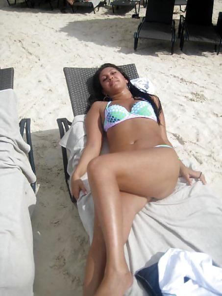 14P Latina cum dumpster