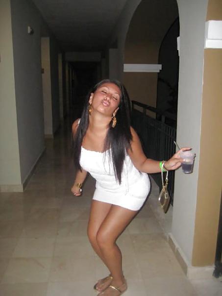 14P Latina cum dumpster