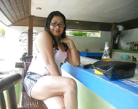 21P Hot and Horny Filipina