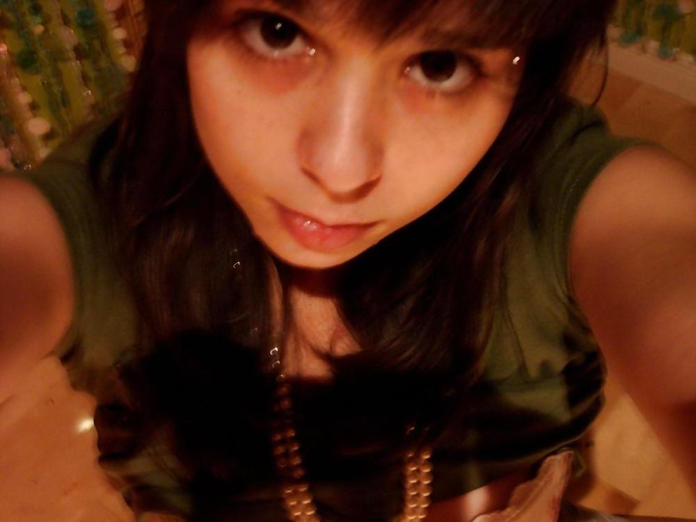 15P Ariel Rebel Sexy Selfshots