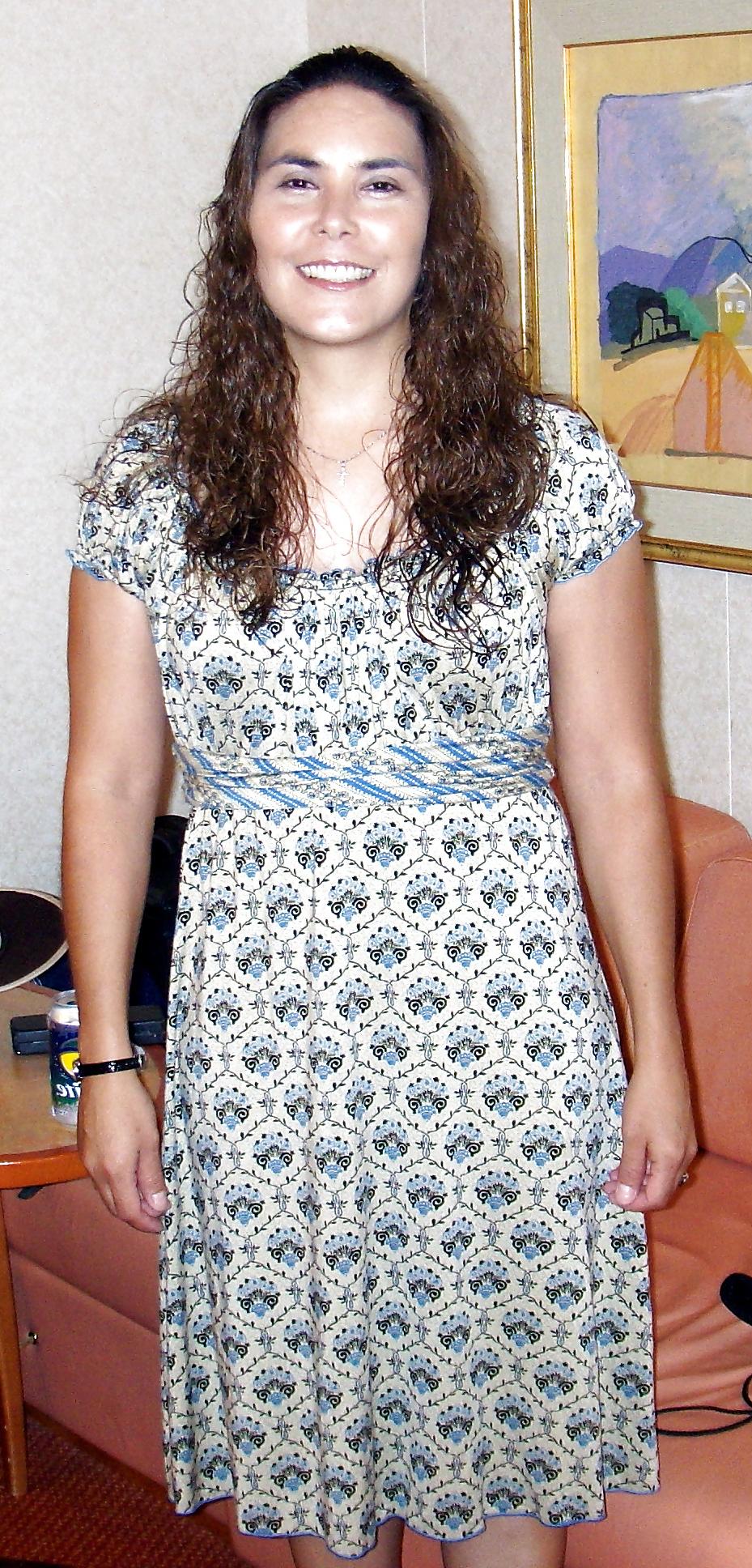 25P Latina Wife