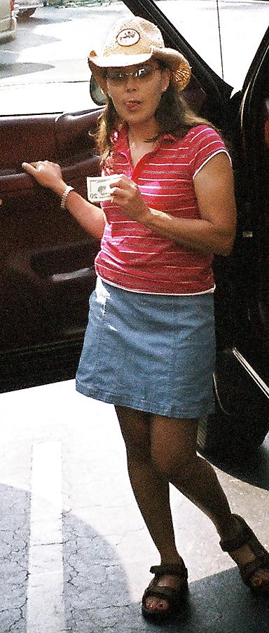 25P Latina Wife