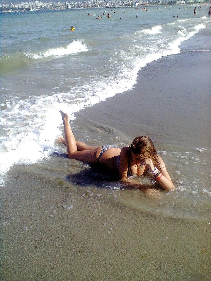 25P Bulgarian amateur girls tits