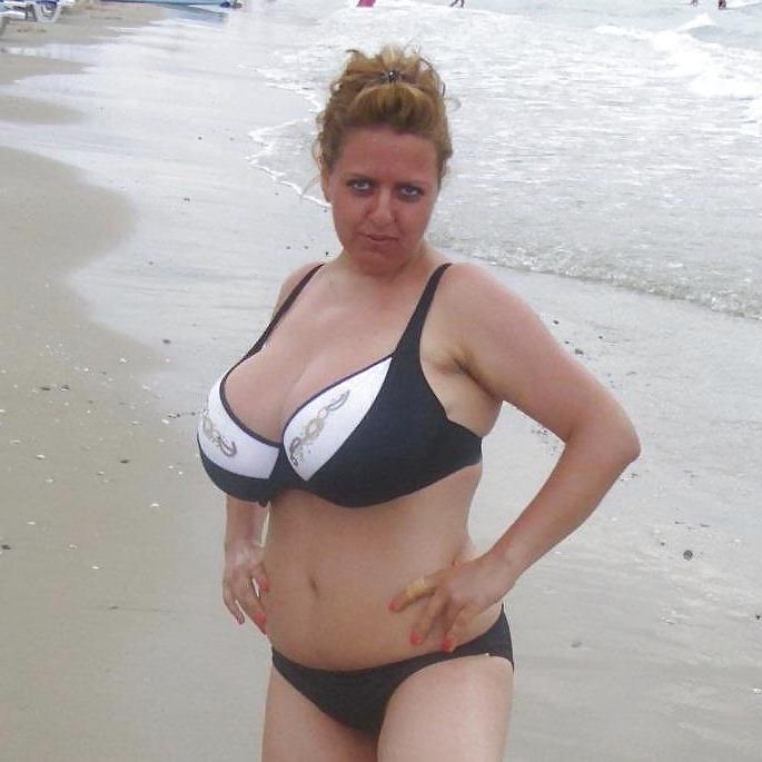 24P Busty Bulgarian Woman 16