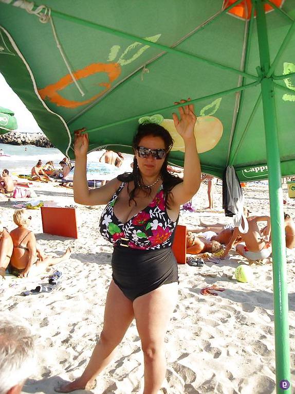 24P Busty Bulgarian Woman 16
