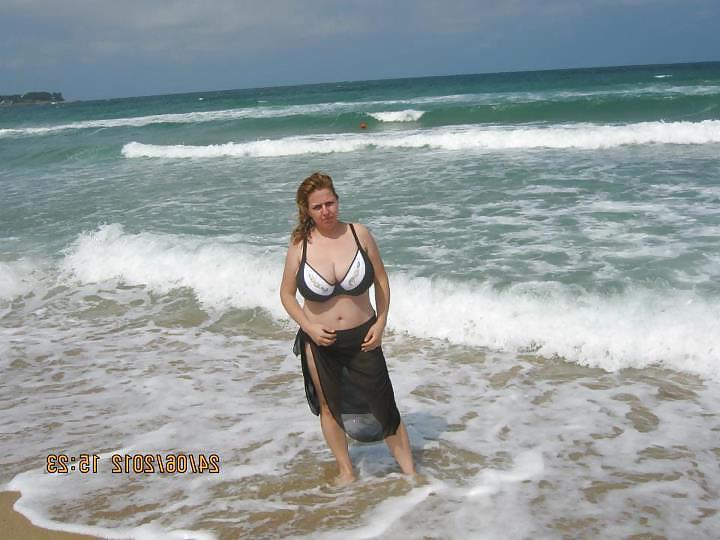 24P Busty Bulgarian Woman 16