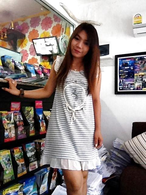 20P Dar, Thai Girl Friened  Dressed and Naked First Time