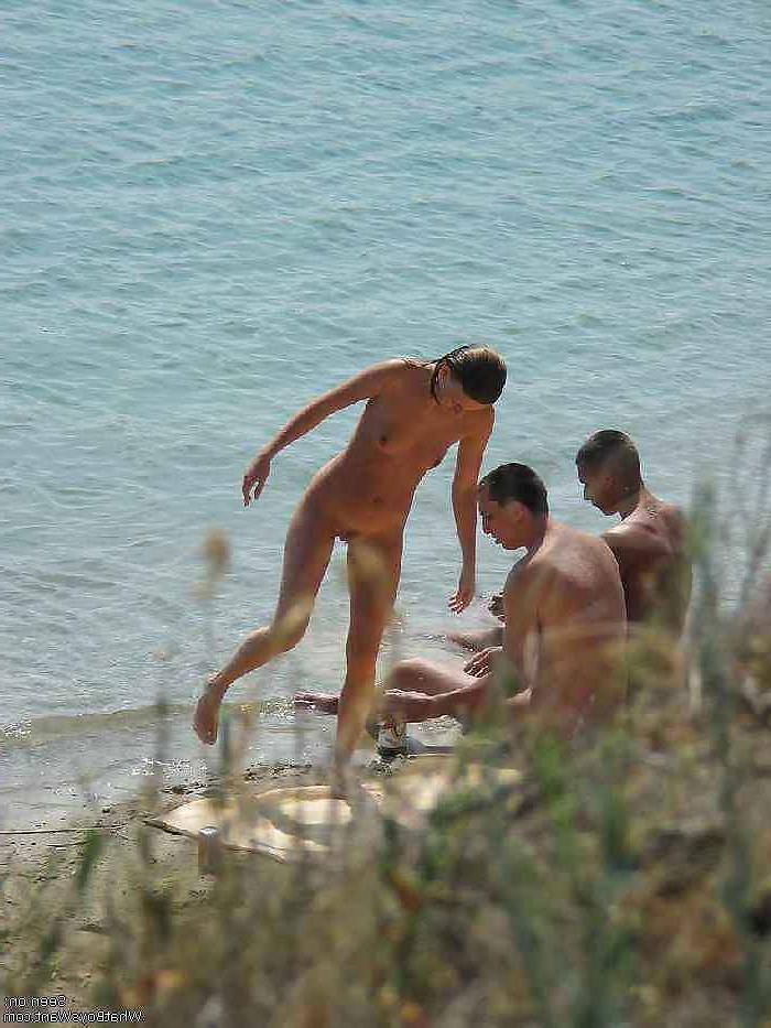 25P Nudist 18