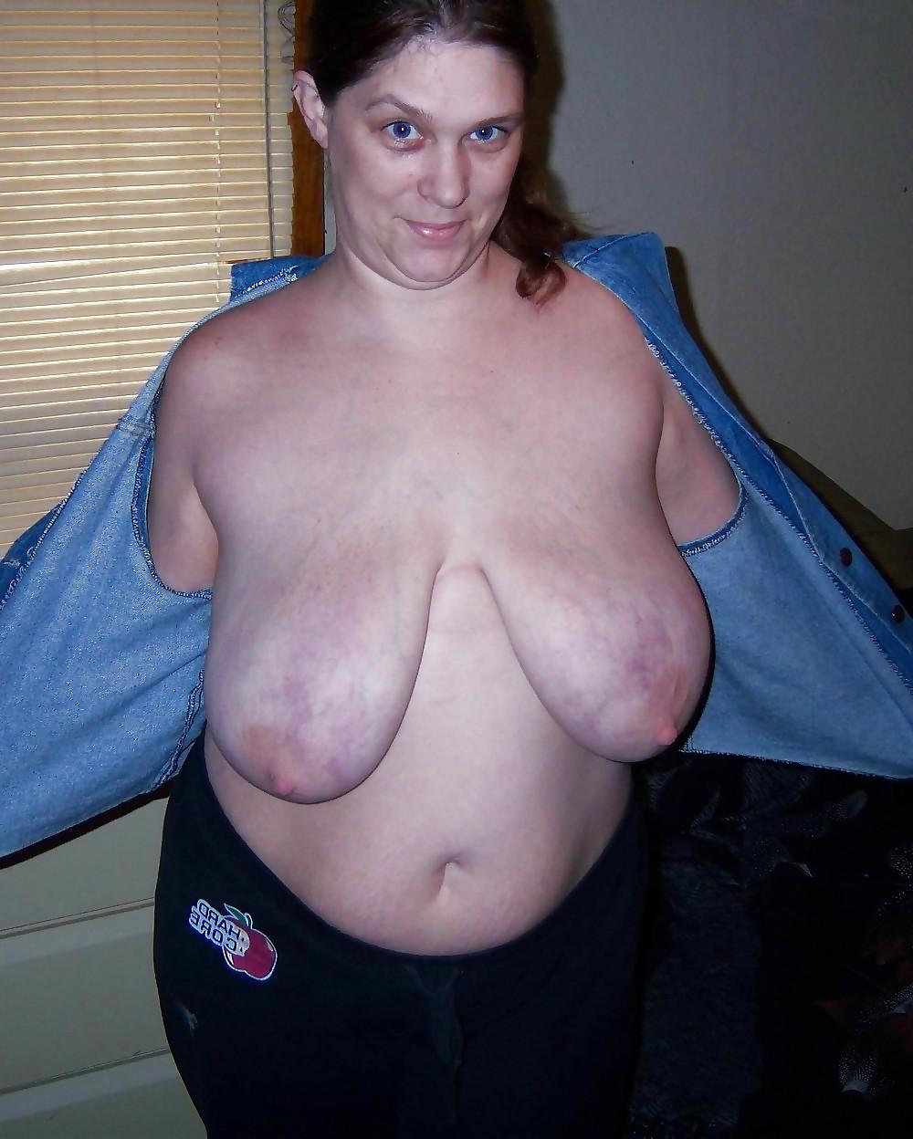 24P Saggy Brunette