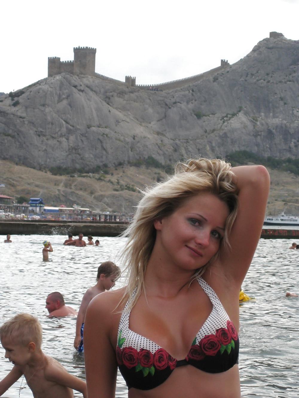 25P Russian Amateur Girl