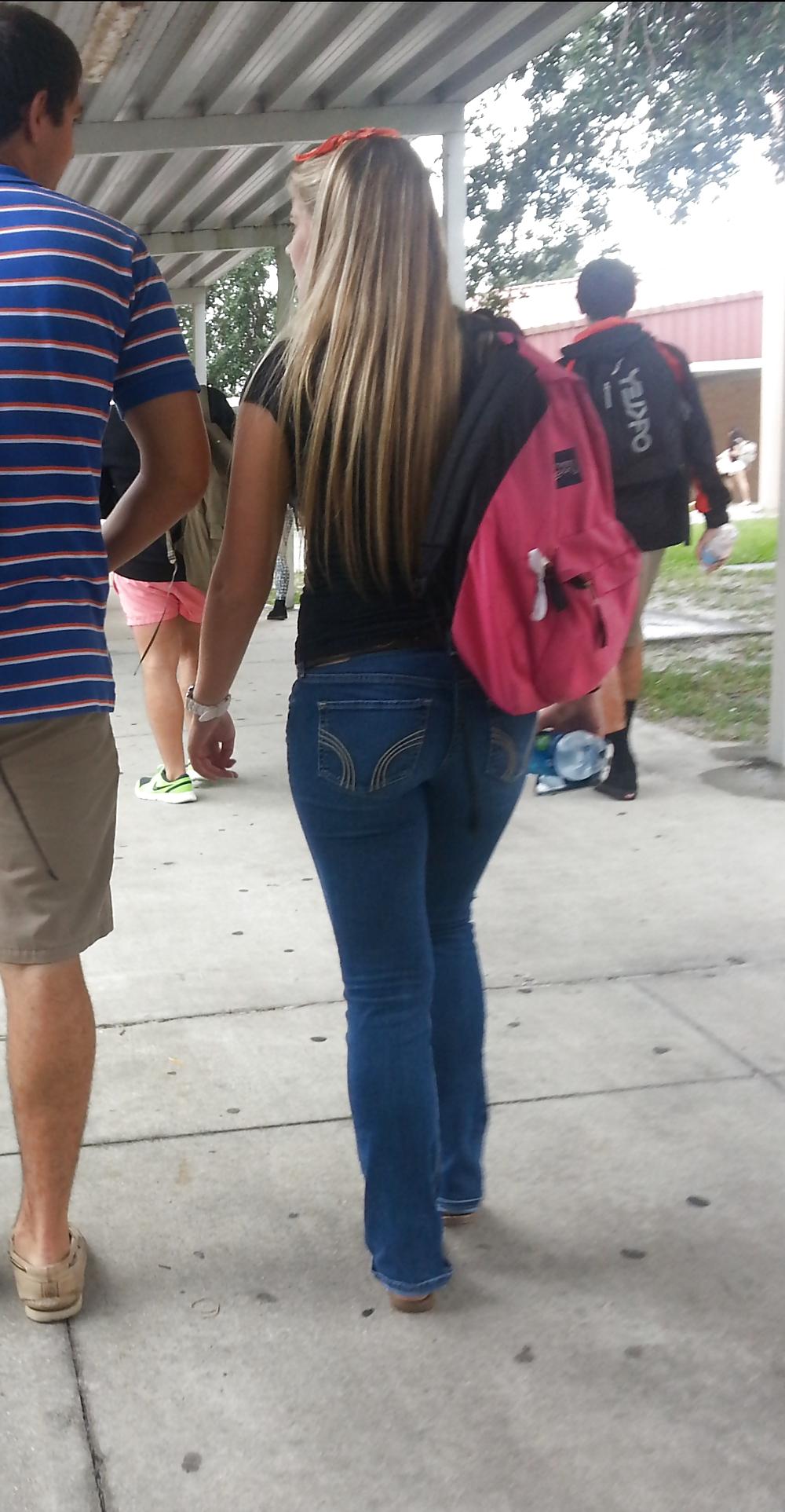 20P Candid Blonde Teen Ass in Tight Flare Jeans