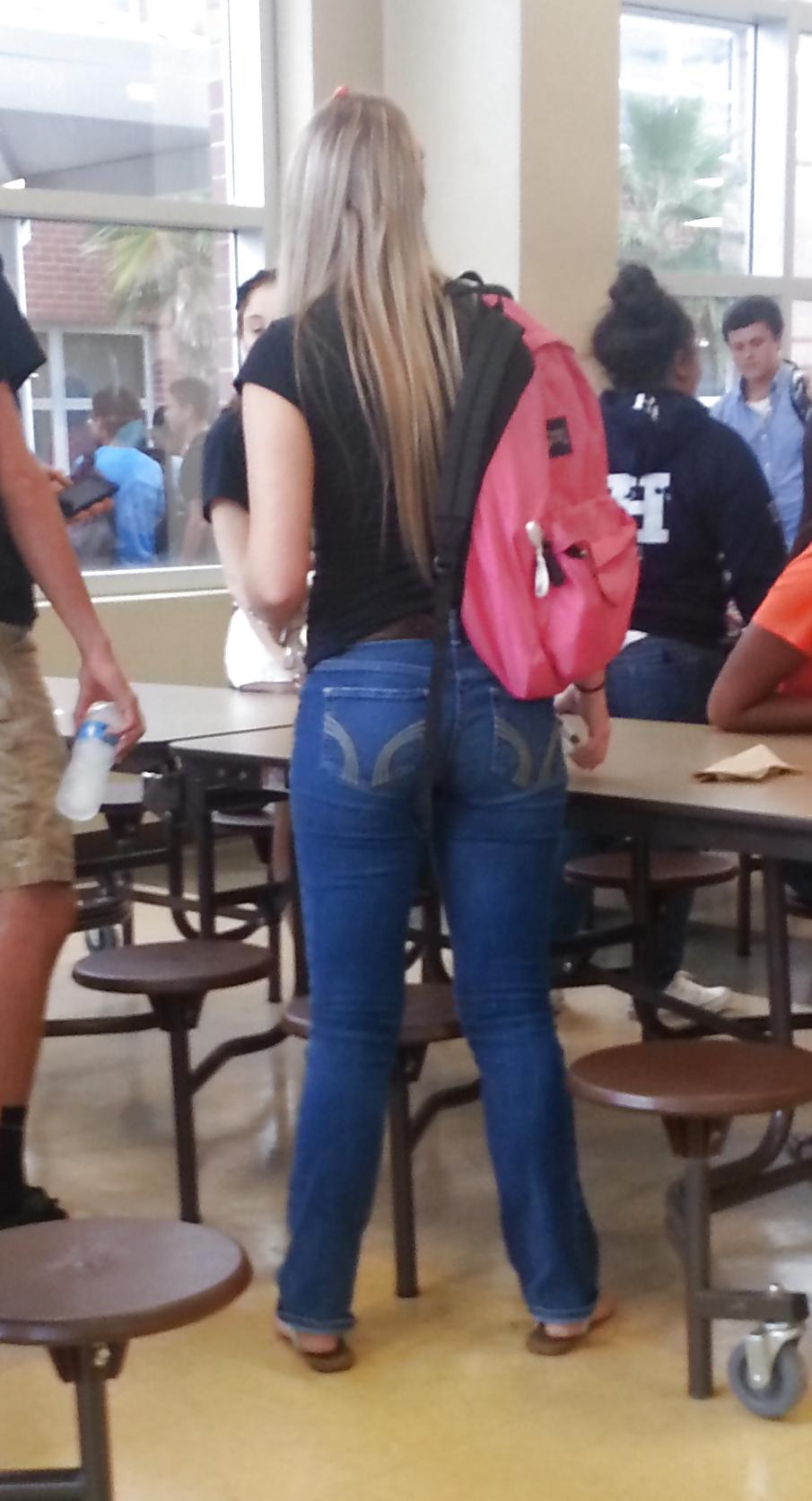 20P Candid Blonde Teen Ass in Tight Flare Jeans