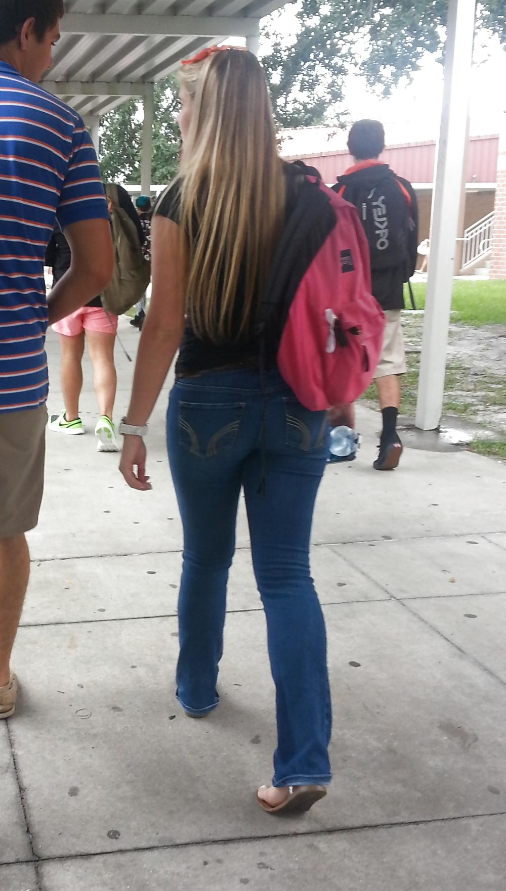 20P Candid Blonde Teen Ass in Tight Flare Jeans