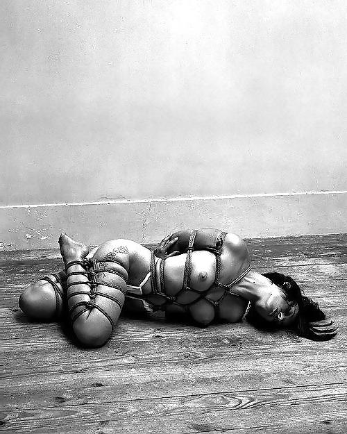 25P I LOVE BONDAGE!