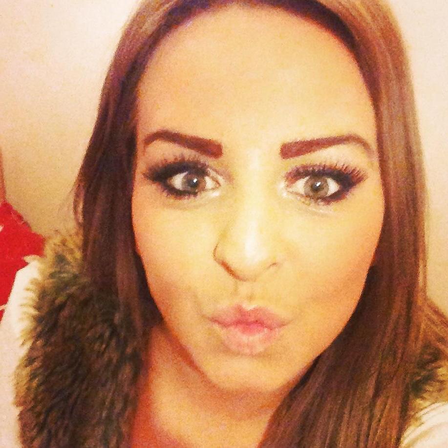 25P Facebook wanking material