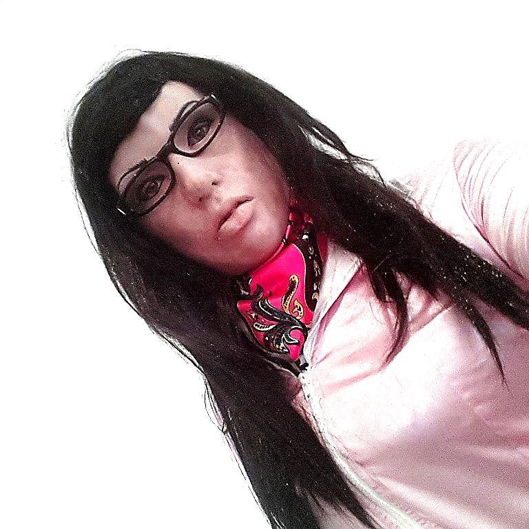 13P Pink satin steward