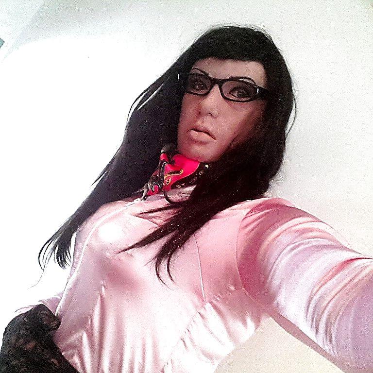 13P Pink satin steward